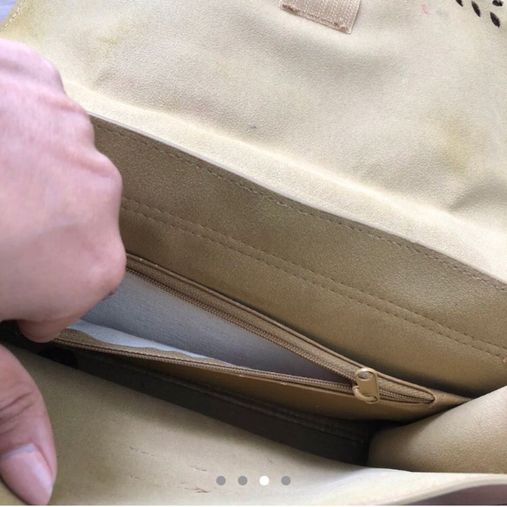 Vintage Minimal Purse - Picture 3 of 4
